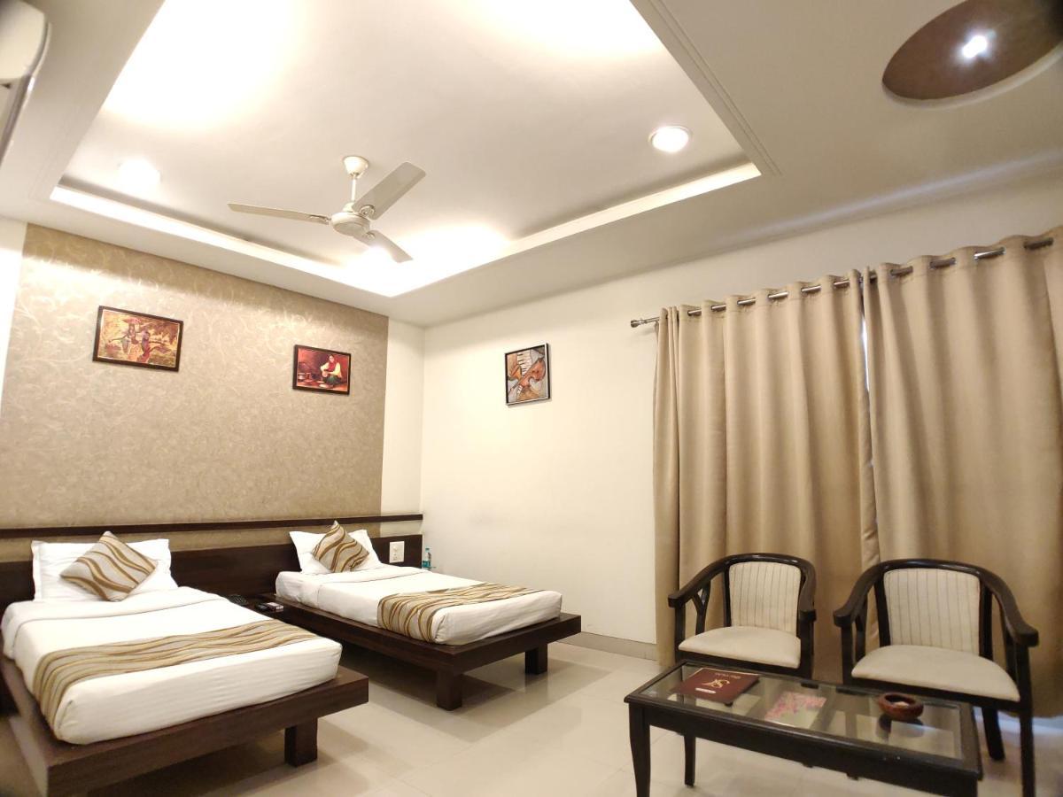 Hotel Shiv Vilas Bhopal Exterior photo
